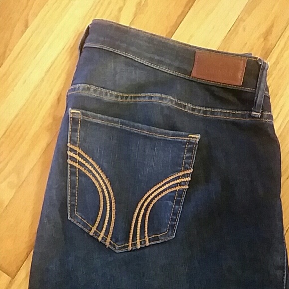 Hollister Low Rise Super Skinny Jeans - Picture 2 of 4